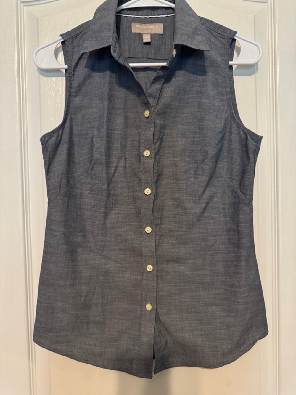 Banana Republic Sleeveless Button-Down Top